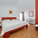 Apartamento Andreja Pag Town