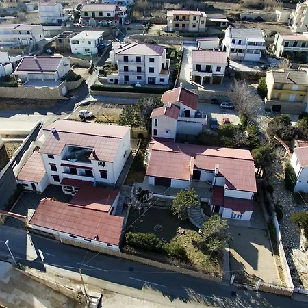 Andreja Apartment Pag Town