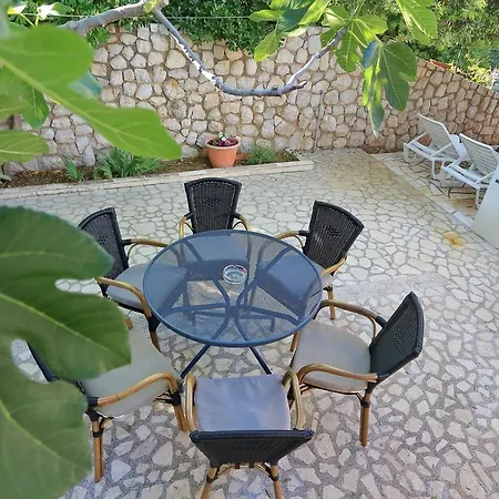 Apartment Andreja Pag Town