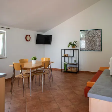 Andreja Apartment Pag Town